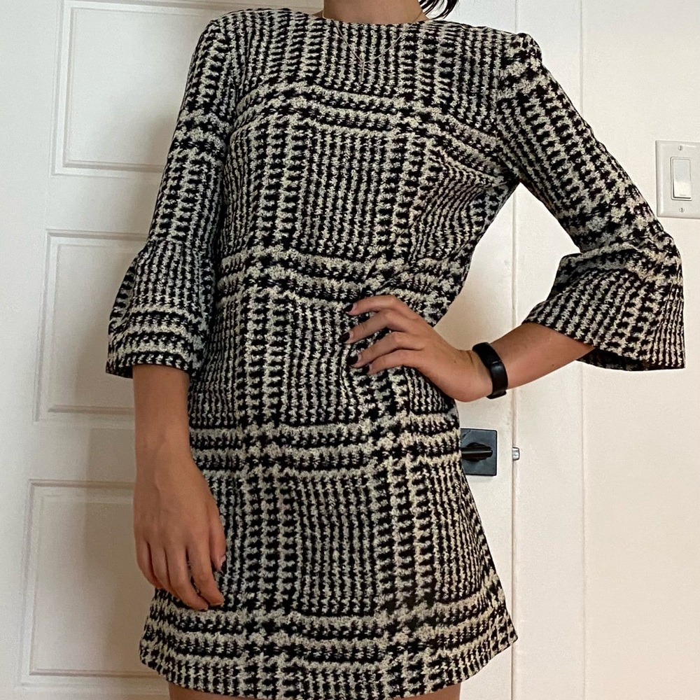 Zara Black and White Houndstooth Long Sleeve Puff Sleeve Dress